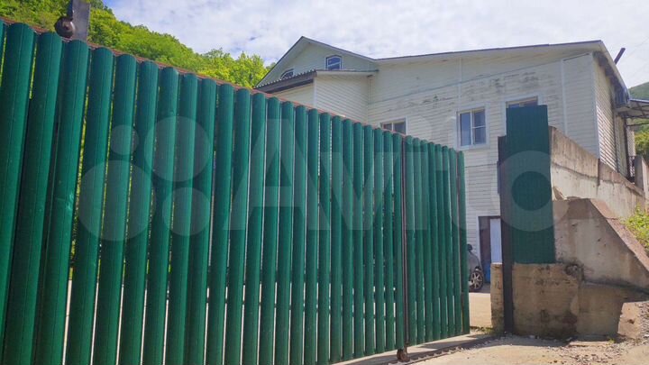 Дом 340 м² на участке 12 сот.