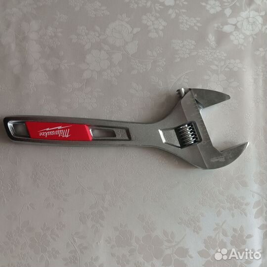 Разводной ключ