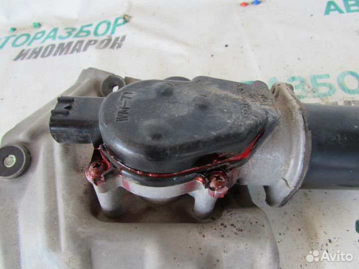 Моторчик стеклоочистителя передний для Mitsubishi