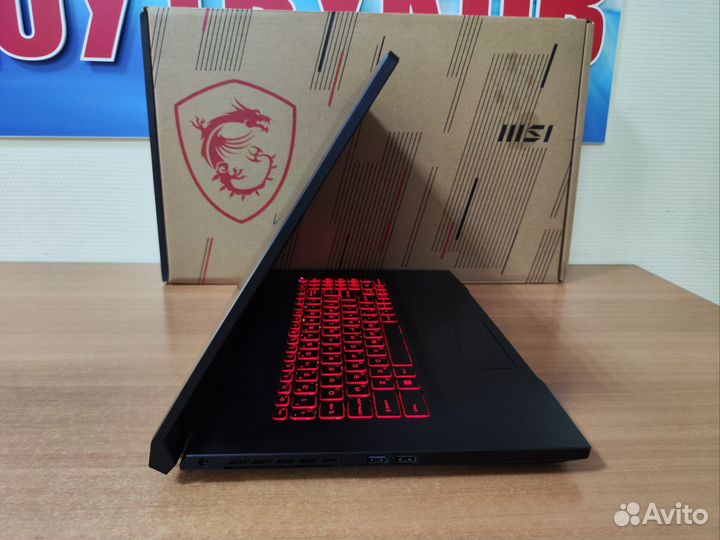 Игровой ноутбук MSI 17 / 16 ядер / RTX / 32gb