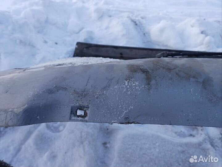 Бампер передний W168