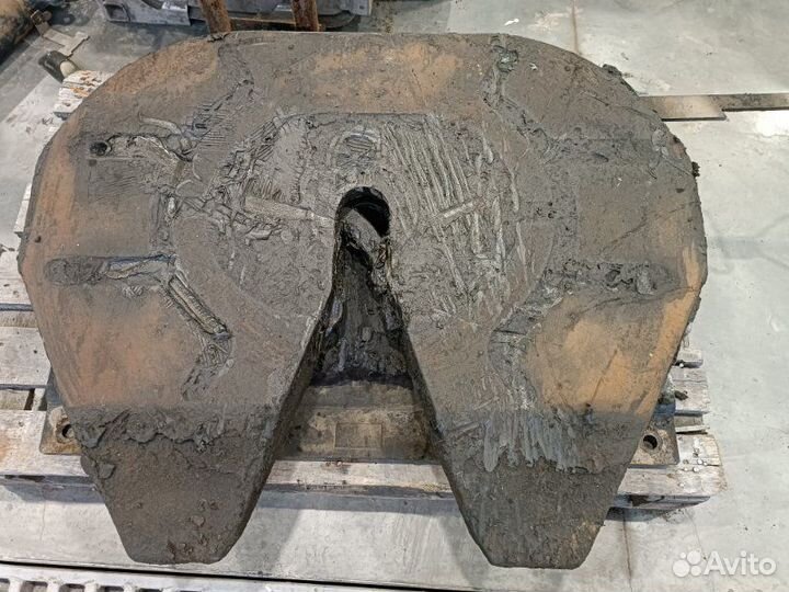 Устройство седельно-сцепное в сборе с монтажной