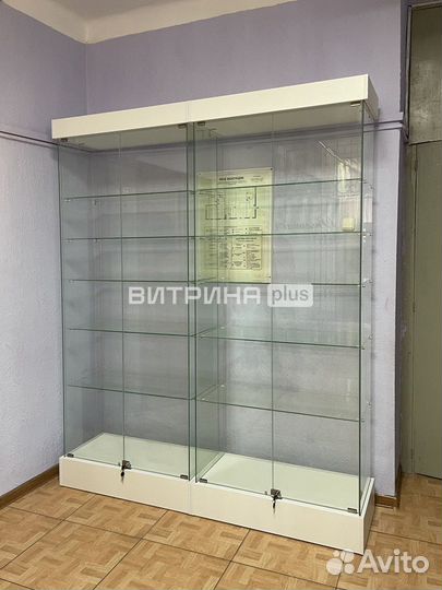 Стеклянная витрина IKEA