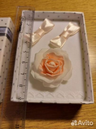 Свадебная подушечка для колец в подарочной коробке