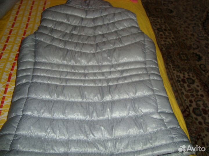 Безрукавка на 6-10 лет