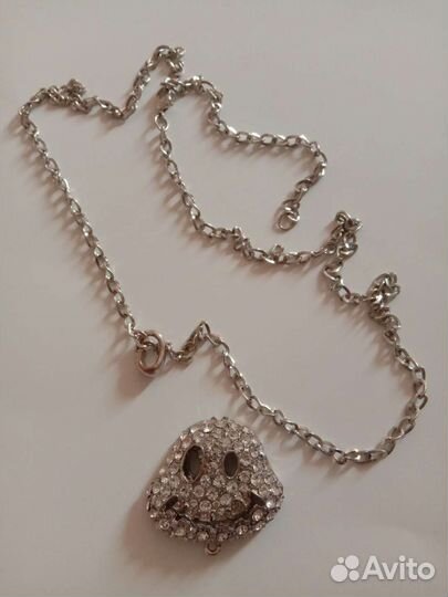 Череп подвеска на цепочке стразы и др