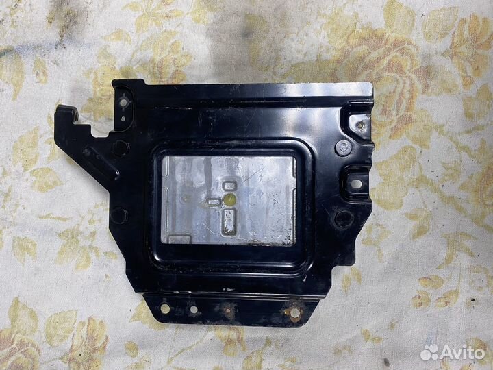 Блок управления двигателем mazda