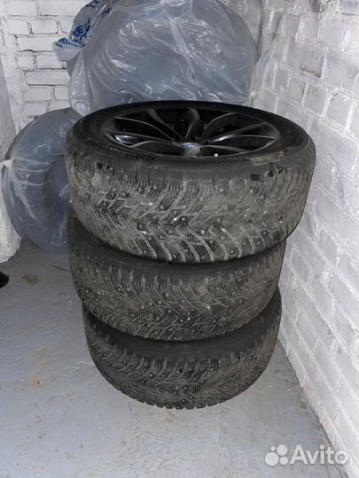 Nokian Tyres Hakkapeliitta 8 SUV 2.25/5 R19