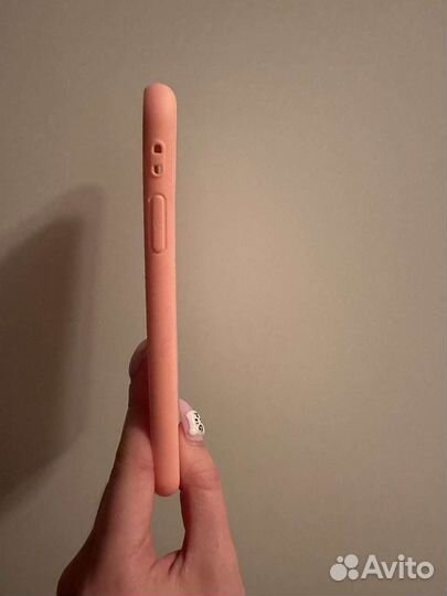 Чехол на iPhone 11