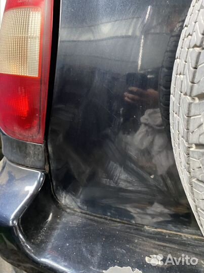 Крышка багажника niva Chevrolet