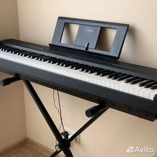 Yamaha P-45 Цифровое пианино чёрное