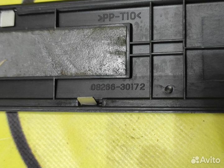 Накладка на порог внешняя передняя левая Lexus