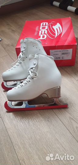 Фигурные коньки edea overture 220C