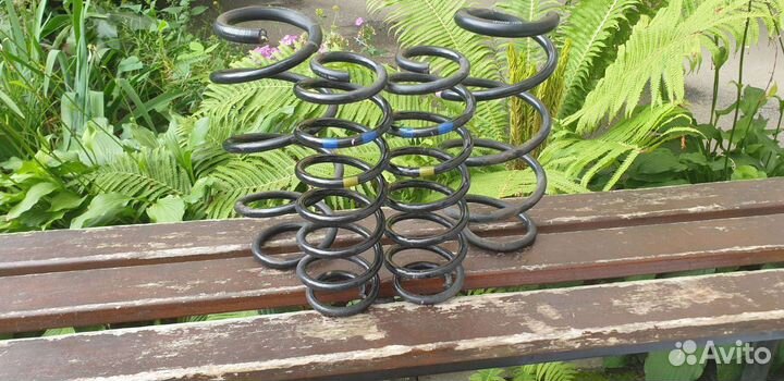 Оригинальные пружины б/у на хюндай солярис киа рио