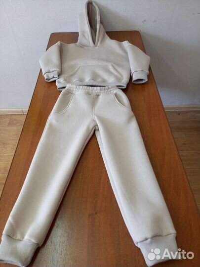 Спортивный костюм новый