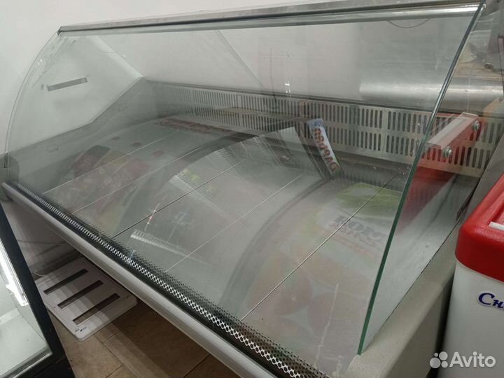 Ветринный холодильник