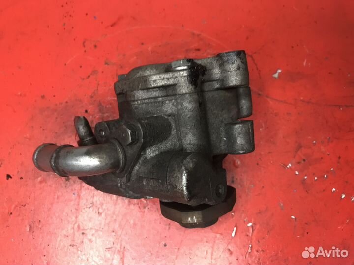 Насос гура Volkswagen Crafter CR 2.5 BJL