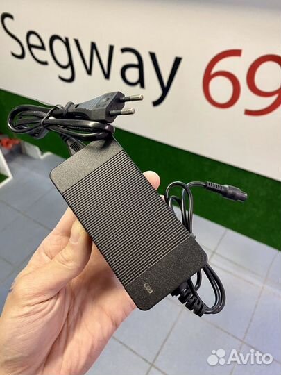 Зарядное устройство для гироскутера
