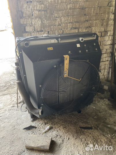 Радиатор в сборе на CAT 320 б/у оригинал