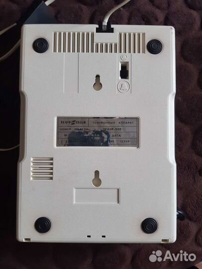 Телефонный аппарат telur