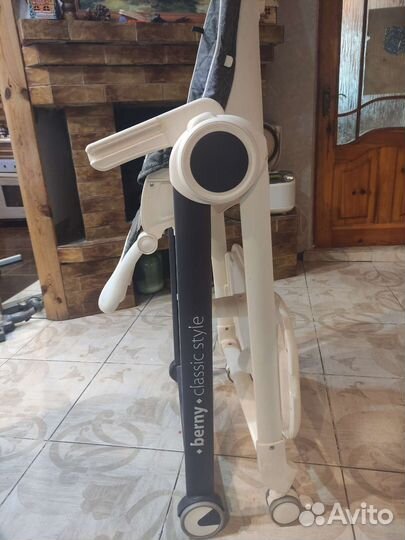 Столик для кормления детский. Бу