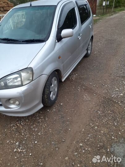 Daihatsu YRV 1.3 AT, 2002, 328 000 км