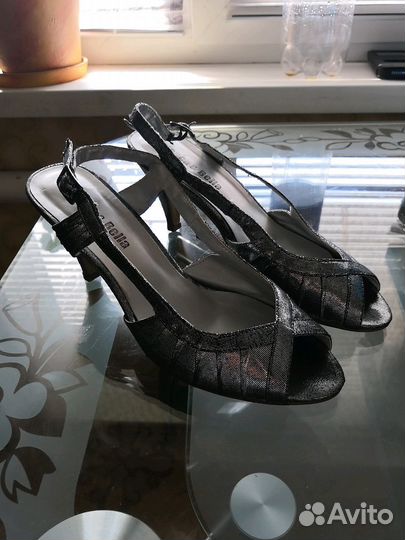 Босоножки. Мало б/у. Размер38