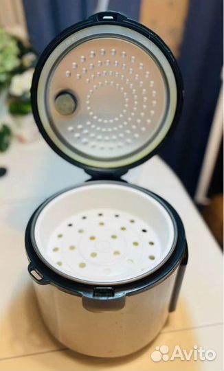 Мультиварка Polaris pmc 0349ad