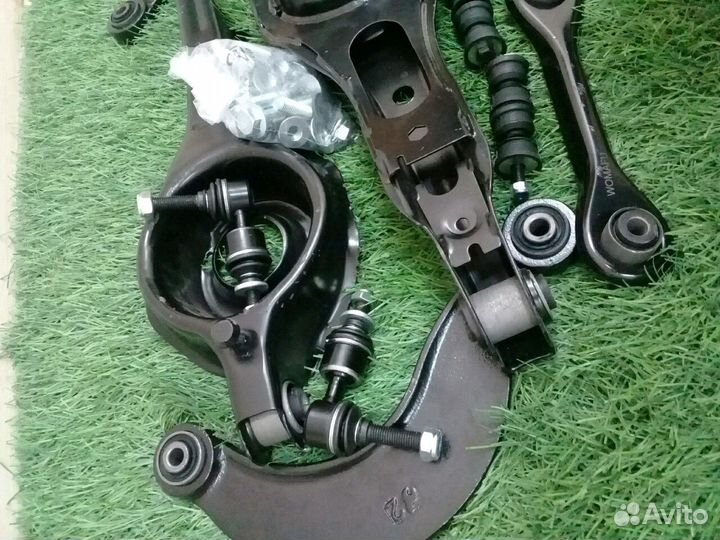 Задние рычаги Volvo S40 V50 C30 комплект 2005-2012