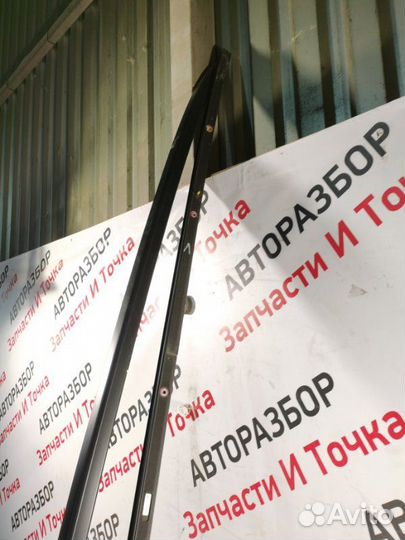 Рейлинг Audi Q7 внедорожник 3.0 cjtc 2010