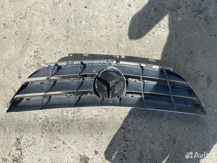 Решетка радиатора Mercedes Benz B W245