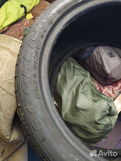 Pirelli Scorpion 275/40 R20