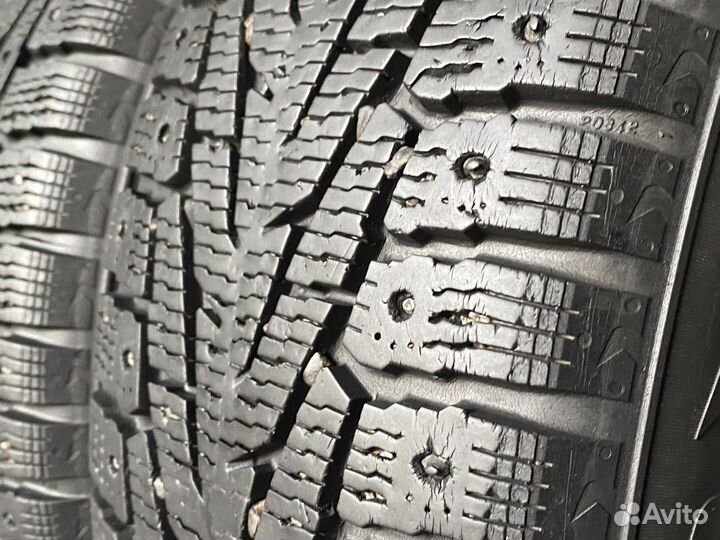 Nokian Tyres Hakkapeliitta 7 SUV 215/70 R16