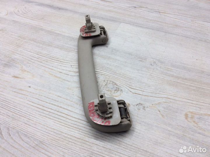 Ручка внутренняя потолочная Renault Clio Ii/Symbol