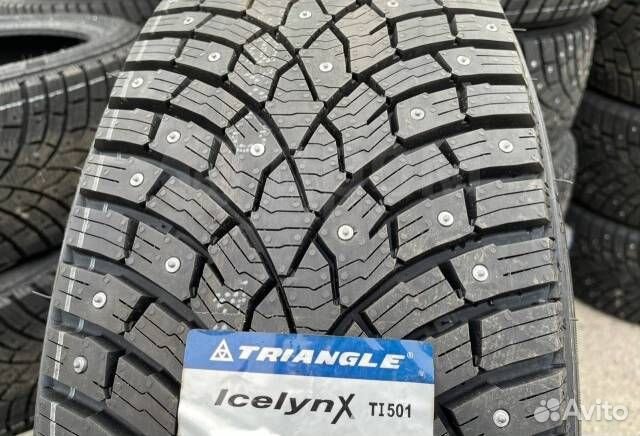 Triangle IcelynX TI501 235/45 R18 98T