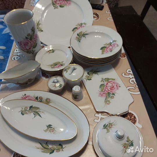 Столовый сервиз не полный
