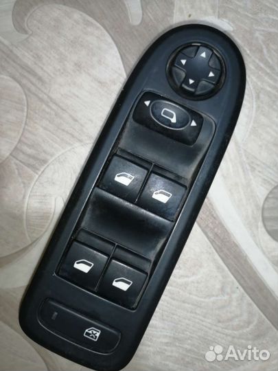 Блок управления стеклоподъемниками пежо 408