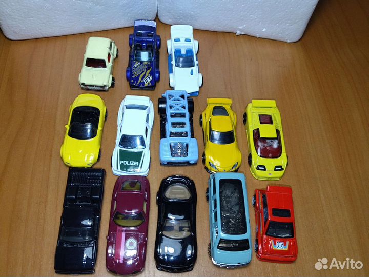 Hot wheels/хот вилс 13 моделек