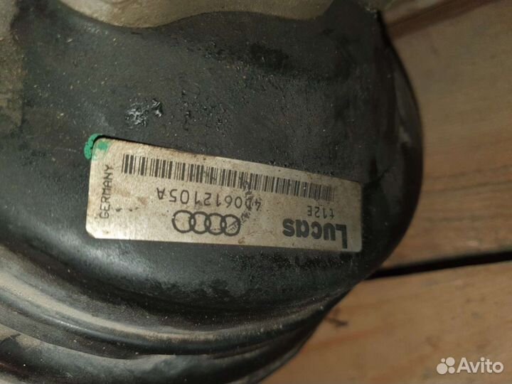 Вакумник Ауди A8, S8 4.2 AT quattro кузов 4D2