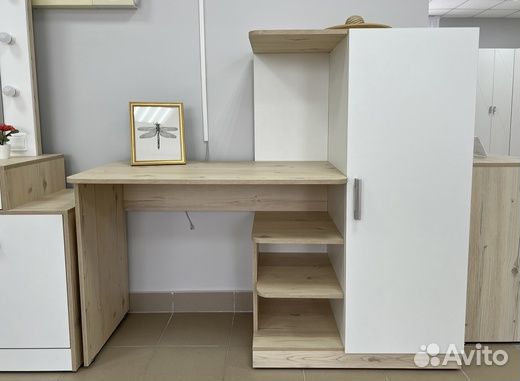 Стол письменный с пеналом