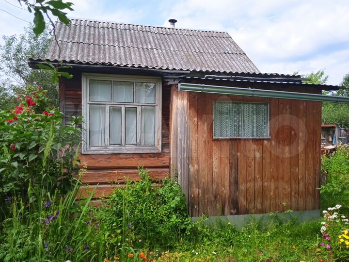 Дача 16 м² на участке 6 сот.