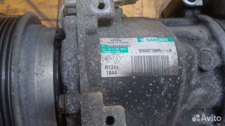 Компрессор кондиционера Renault Duster 1.5DCI 2013