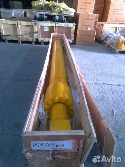 Гидроцилиндр рукояти Komatsu 707-01-XU780