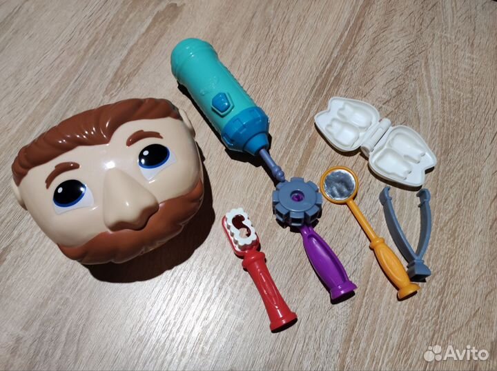 Набор плей до стоматолог