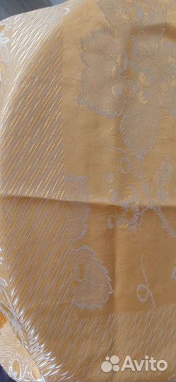 Шаль шёлковая, новая