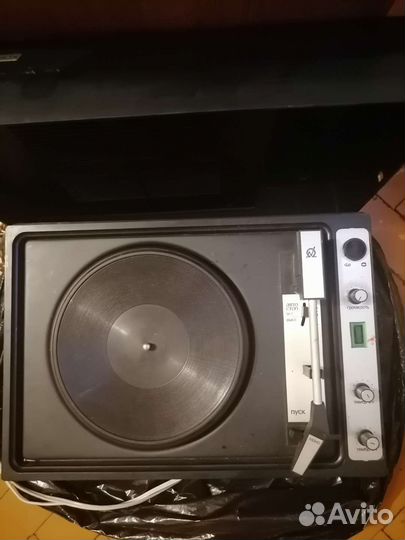 Проигрыватель винила