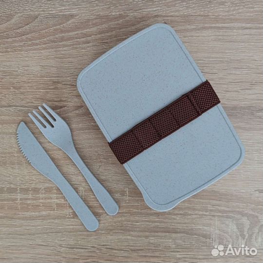 Ланчбокс с приборами