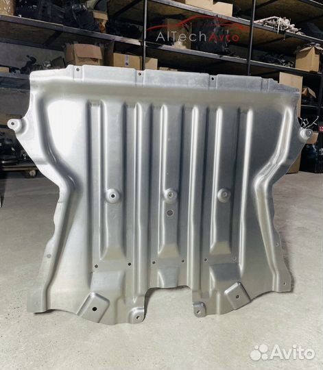 Защита двигателя BMW 5-Series G30. Новая. Оригинал