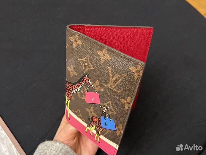 Картхолдер louis vuitton