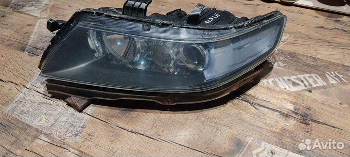 Хорошая Фара Honda accord7 оригинал
